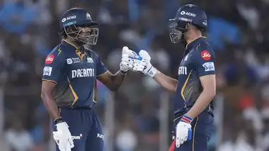 gt vs dc मैच के बाद 3 टीमें प्लेऑफ़ में