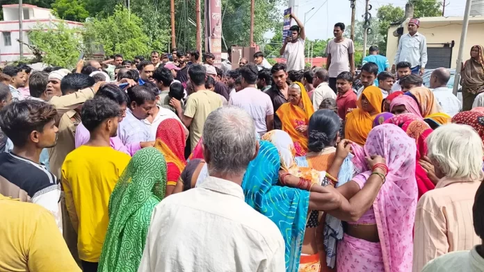 मासूम मौत प्रयागराज रीवा राजमार्ग जाम